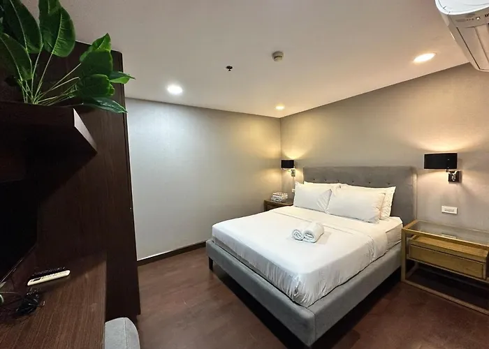 100 Sqm 3br In Makati Greenbelt Area * Manila