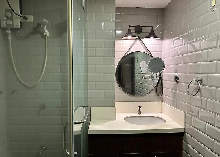 Apartment 100 Sqm 3br In Makati Greenbelt Area Manila