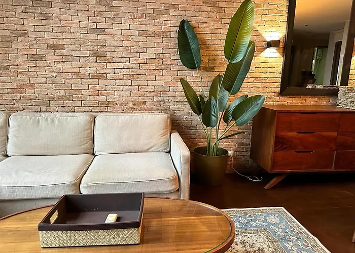Apartment 100 Sqm 3br In Makati Greenbelt Area